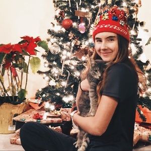 Meet your Posher, Abbee